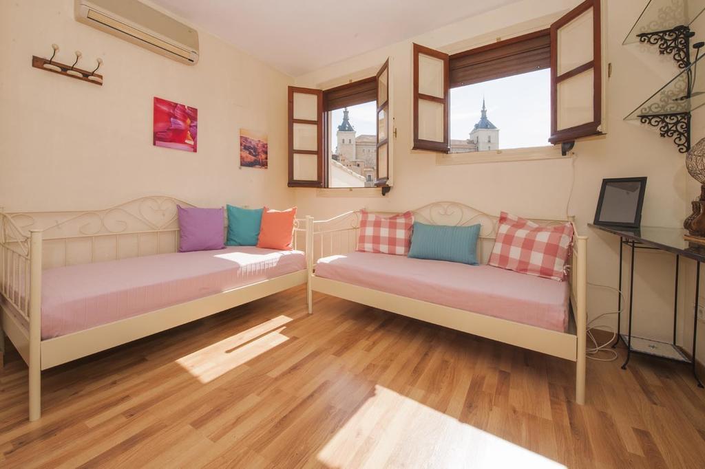 Apartamento Atico-Terraza Imperial Toledo Habitación foto